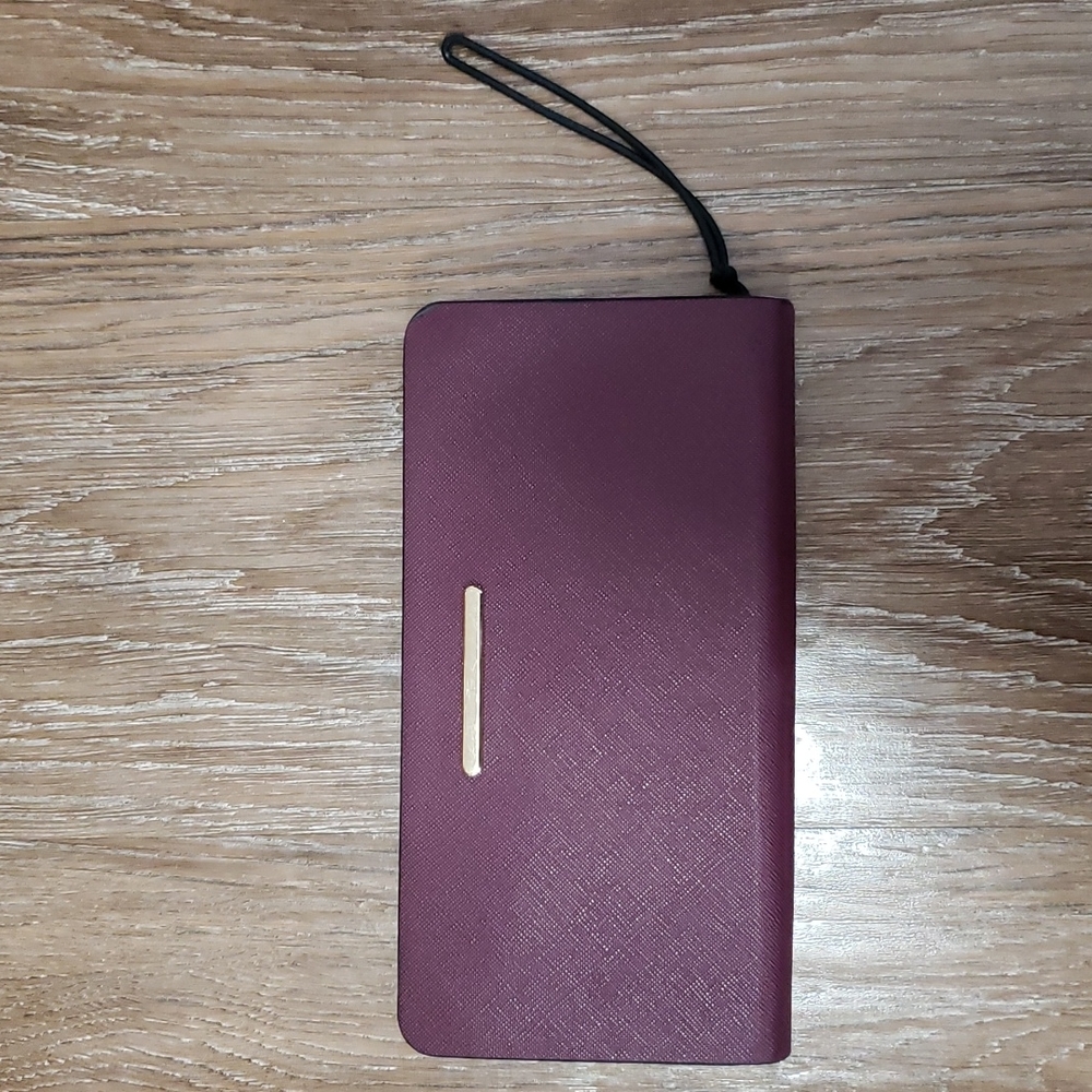 Ardene Wallet Wristlet Versatile Everyday Travel Night Out Shopping Weekend